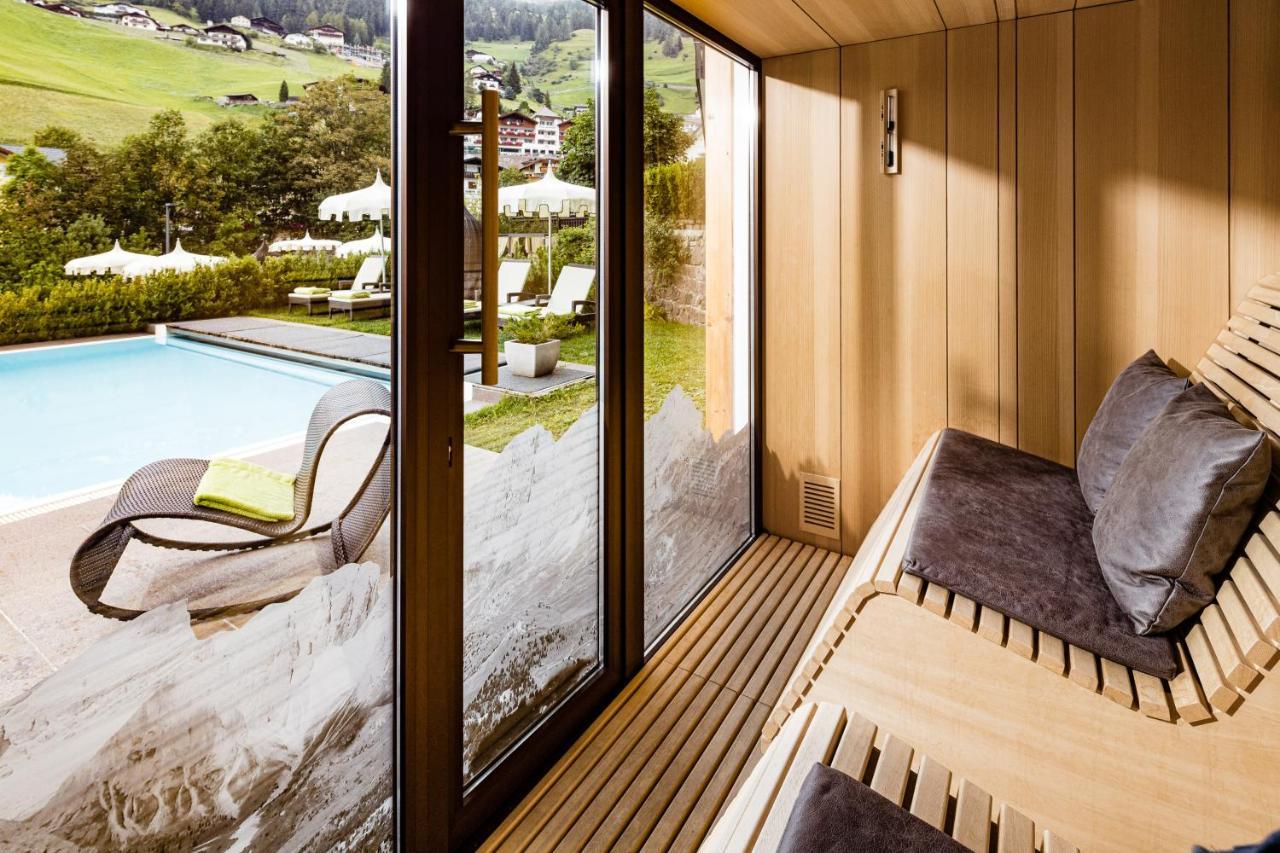Boutique & Fashion Maciaconi - Gardenahotels Hotel Santa Cristina Val Gardena