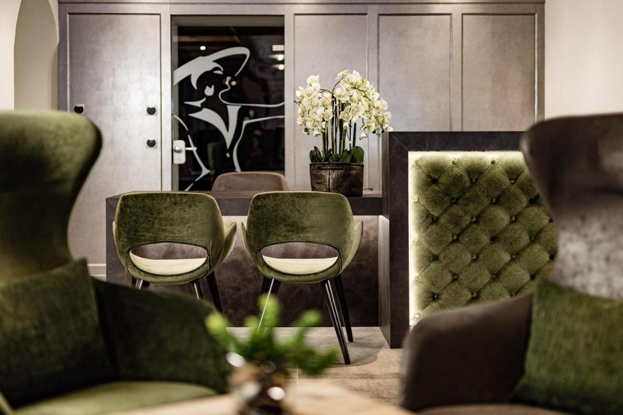 Hotel Boutique&fashion Maciaconi - Gardenahotels 4*