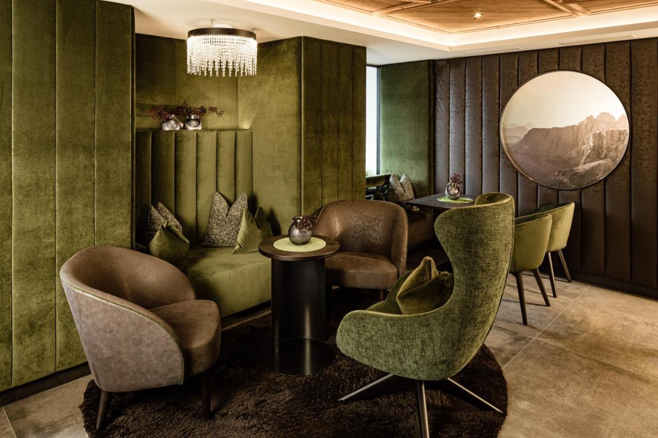 Boutique&fashion Maciaconi - Gardenahotels 4*