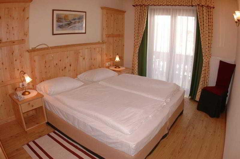 Boutique&fashion Maciaconi - Gardenahotels